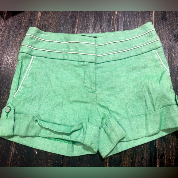 Bebe Size 4 Linen Blend Shorts - Picture 1 of 4